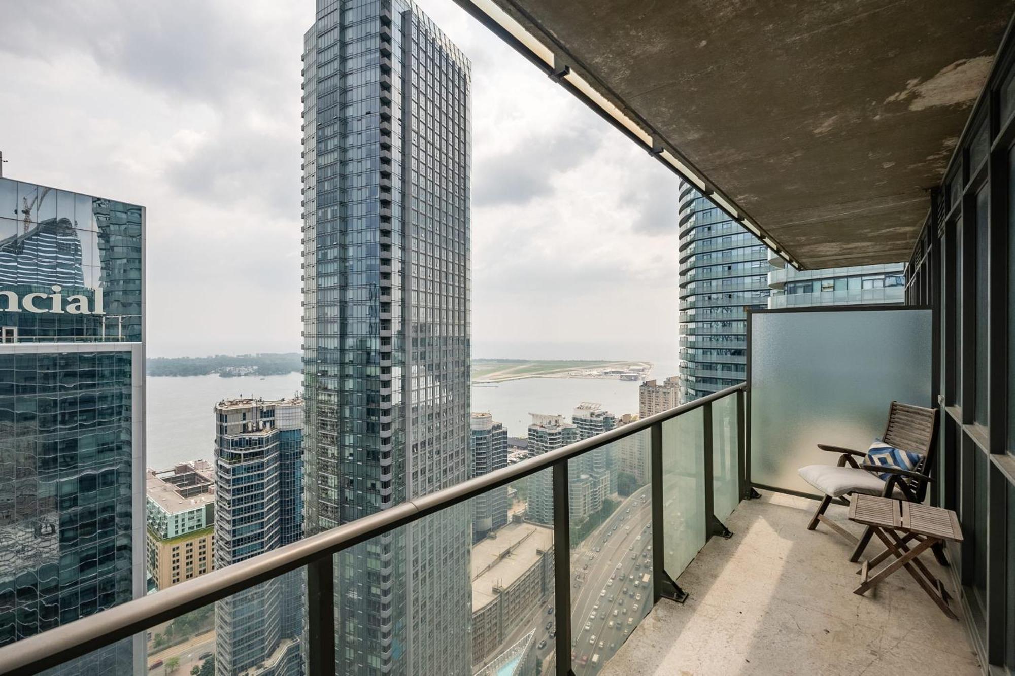1Br Luxury Condo - Downtown Toronto Exterior foto